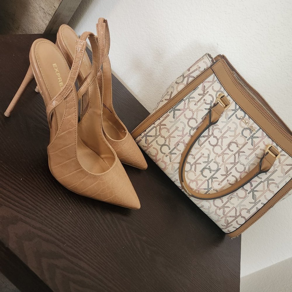 Croc-Embossed Slingback Pumps